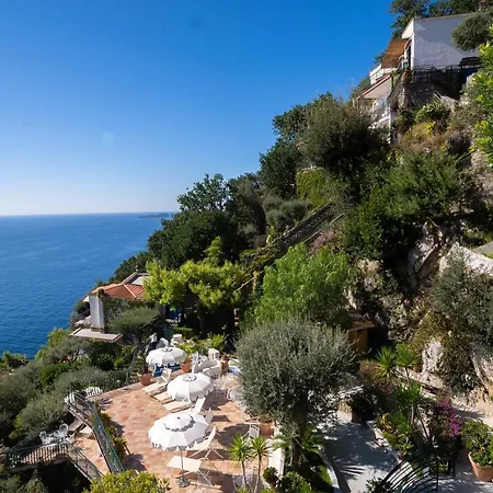 Luxury Villa *